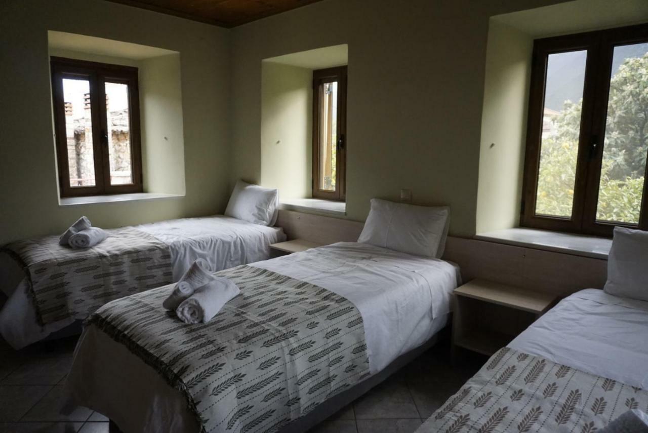 Willa Haus Kleopatra Leonídion Zewnętrze zdjęcie